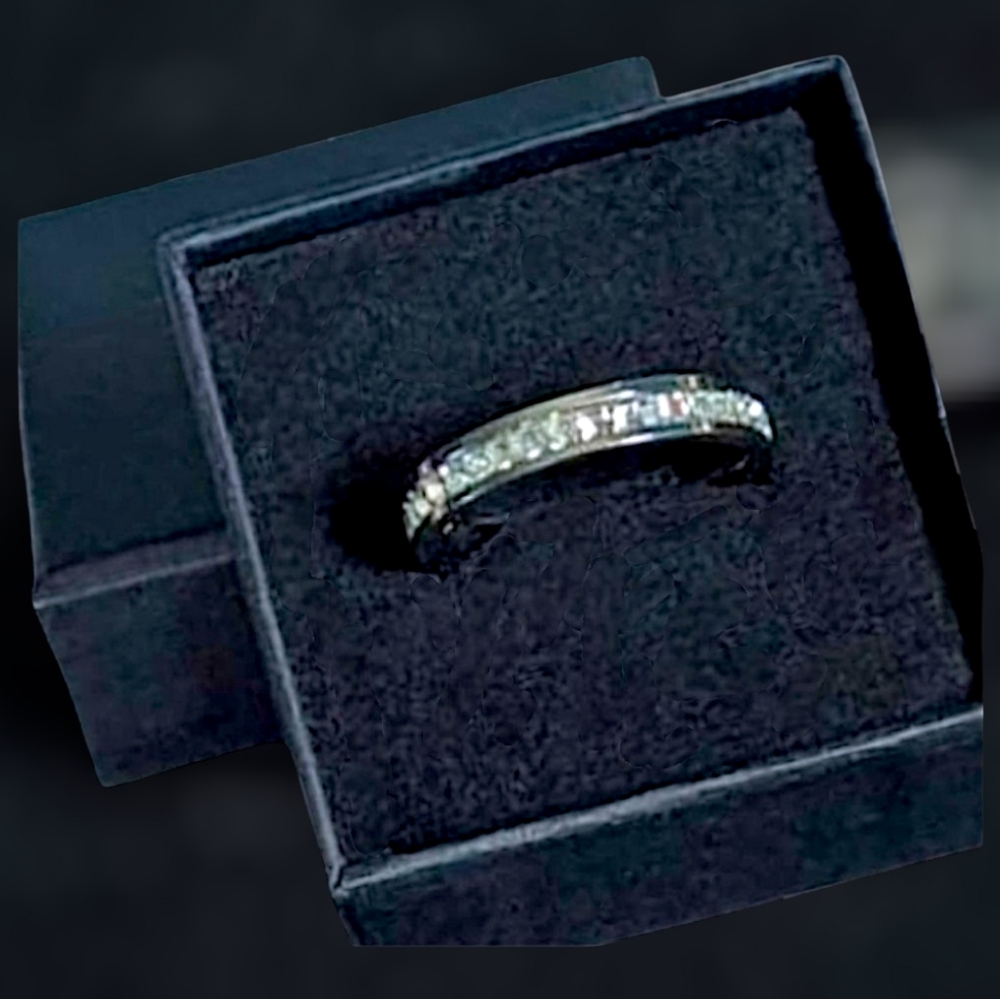 Titanium CZ Diamond Eternity Ring Various Size 9 - Picture 3 of 4